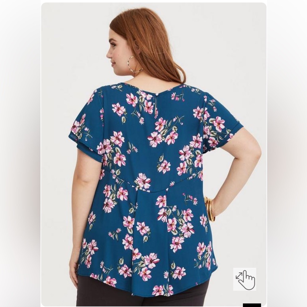 Torrid - Size 2 - Picture 2 of 10